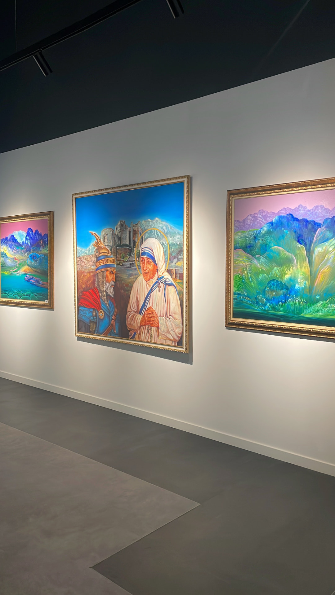 Painting Skanderbeg and Mother Teresa